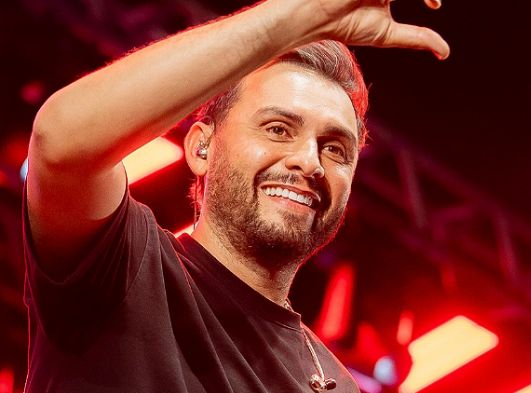 Prefeito Felício Queiroz anuncia Mano Walter e outras atrações no São Pedro de Sao José dos Cordeiros