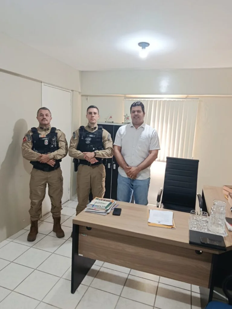 Prefeito de Prata, Genivaldo Tembório, recebe Tenente Fhelipe e reforça ações de segurança no município