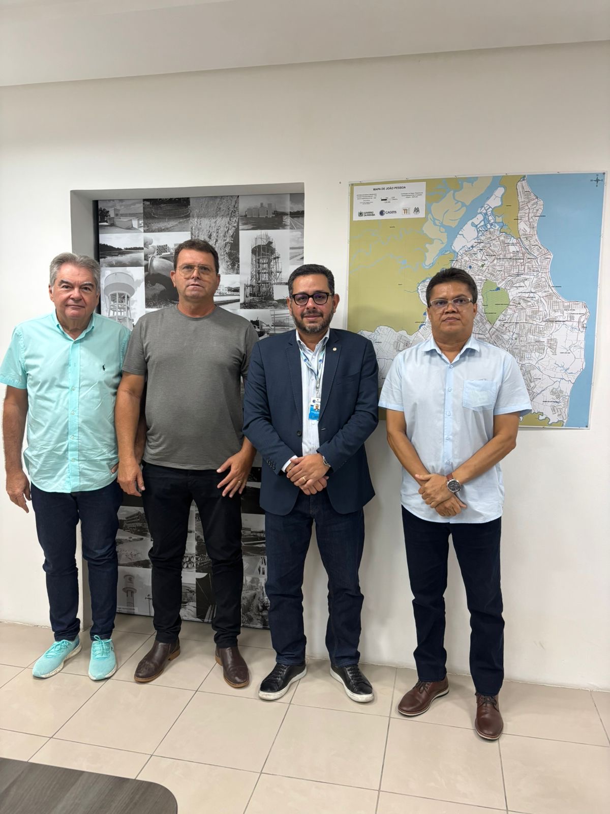 Abastecimento de água de Sumé entra na pauta prioritária em agenda do prefeito na Capital