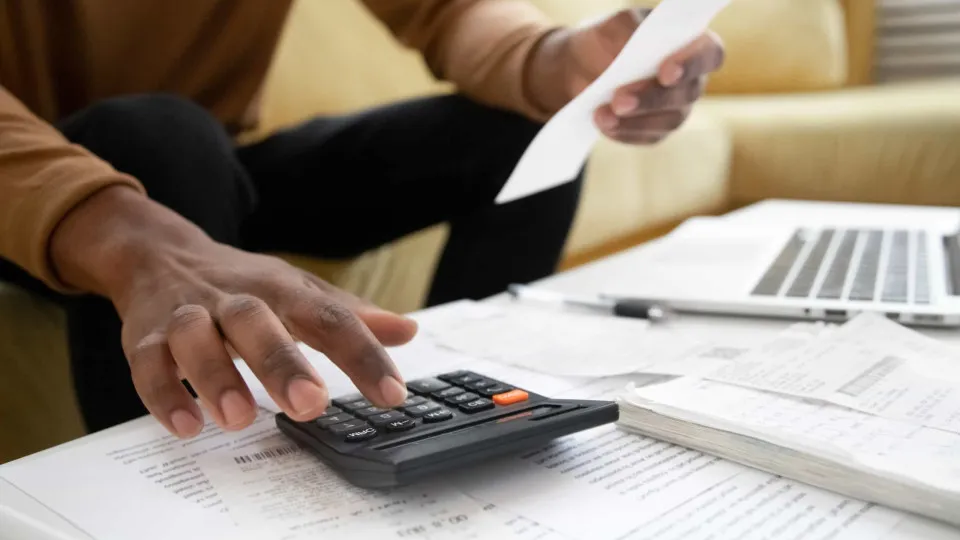 Desenrola MEI: Governo lança programa para renegociar dívidas com até 70% de desconto