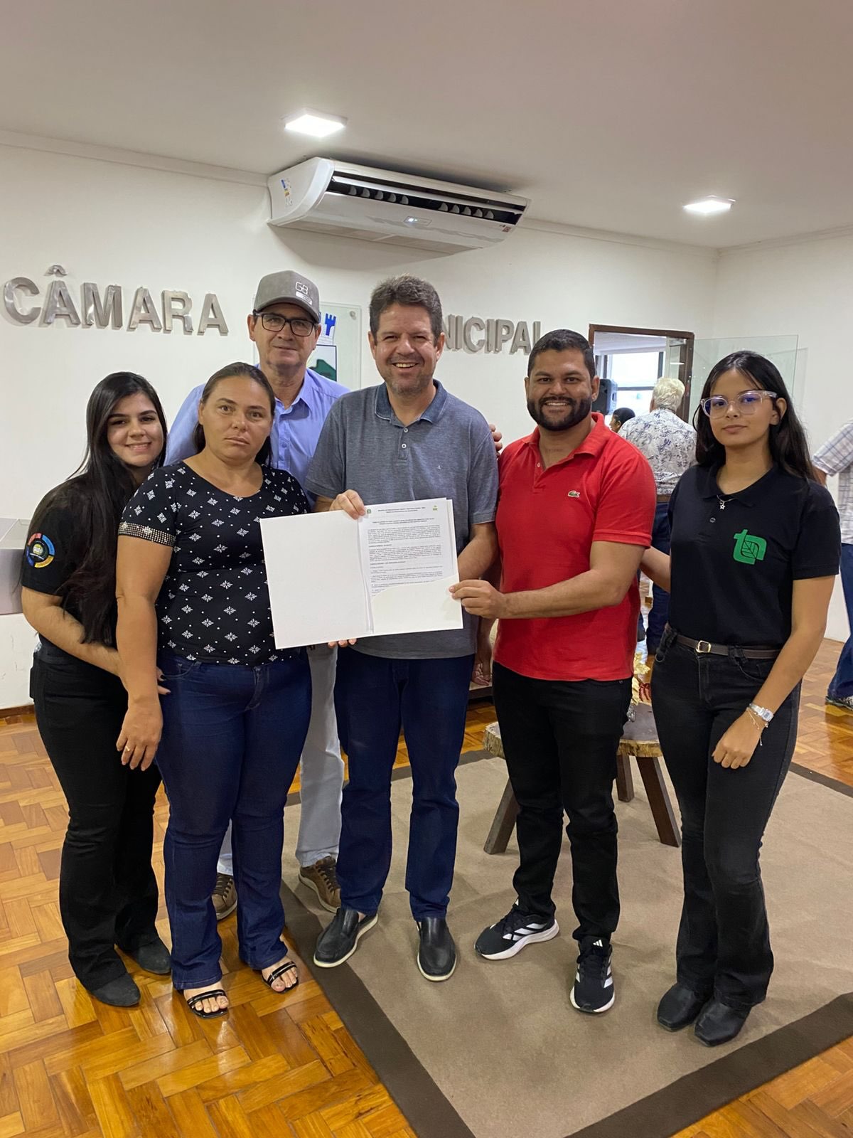 Prefeito Dr. Júnior assina adesão ao Garantia-Safra 2026/2027 e reforça compromisso com agricultores de Ouro Velho