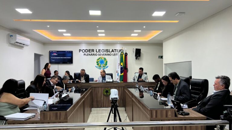 Câmara de Sumé aprova projeto que concede bonificação aos profissionais da Educação