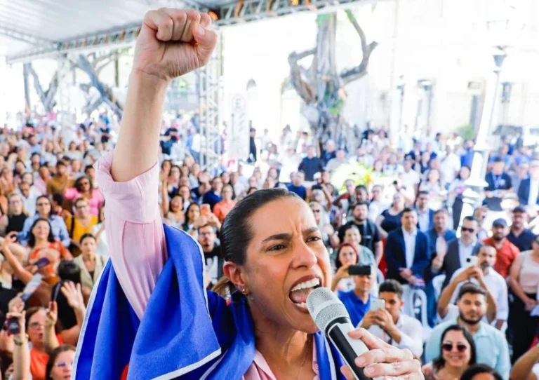 Raquel Lyra é reeleita governadora de Pernambuco no 1º turno