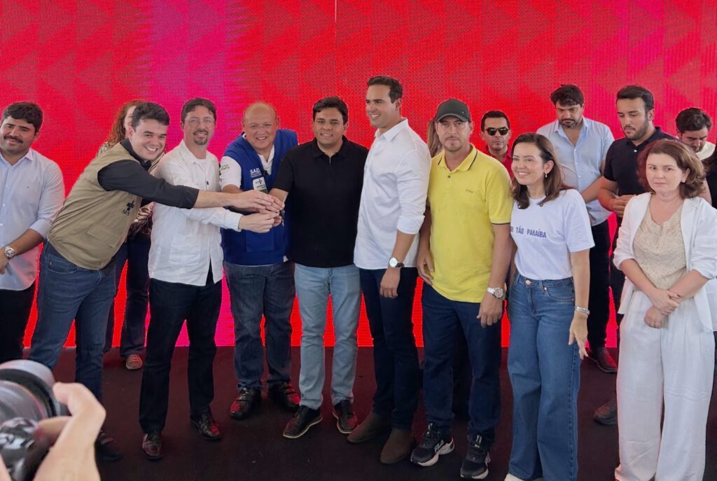 Amparo recebe ambulância do SAMU para reforçar atendimento de urgência e emergência