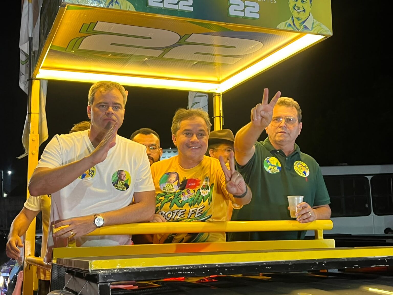 Manezinho Lourenço mobiliza grande carreata para Efraim Filho e George Morais em Sumé